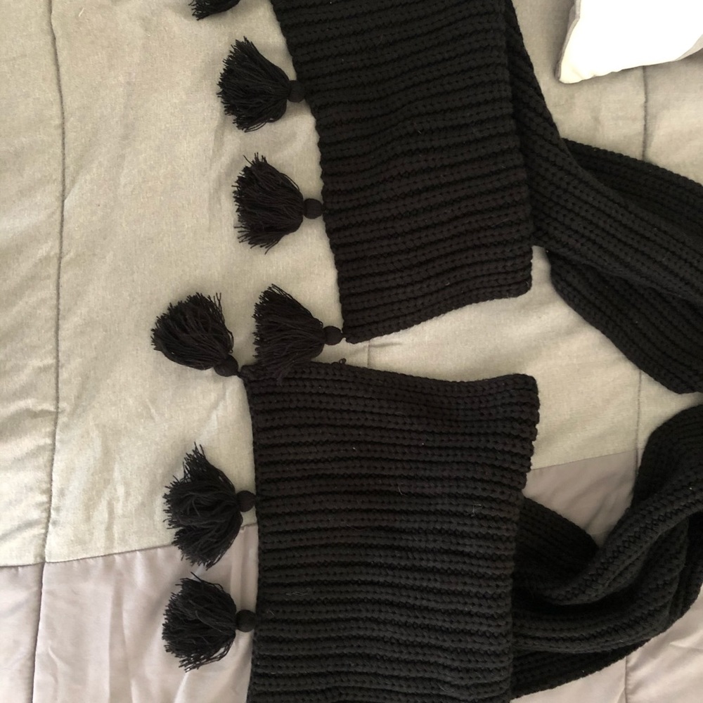 Black j crew scarf